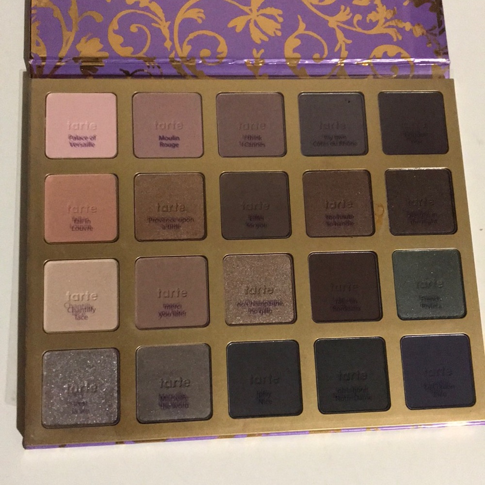 brand New Tarte holiday eyeshadow palette